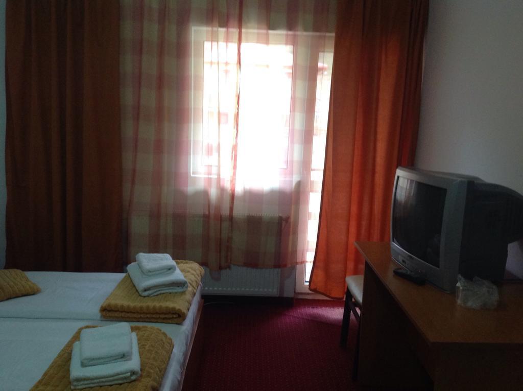 Hotel Panoramic Moneasa Quarto foto