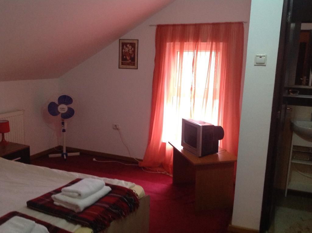 Hotel Panoramic Moneasa Quarto foto